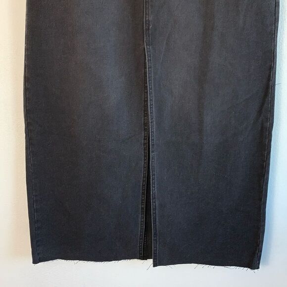 NWT Tinseltown Hi-Rise Washed Black Raw Hem Denim Front Slit Maxi Skirt M - Picture 3 of 11